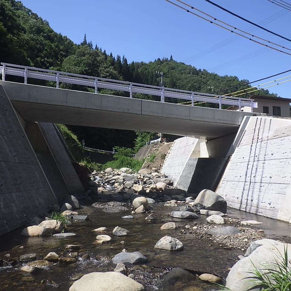 護岸・橋梁工事